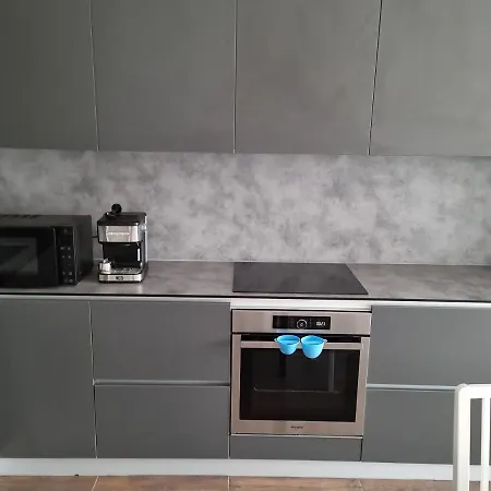 Apartment Модерен И Стилен Апартамент За Гости 