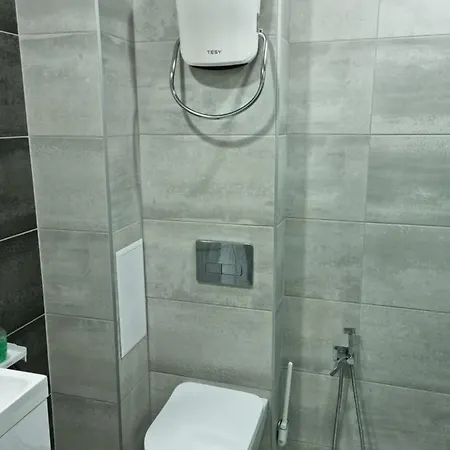 Apartment Модерен И Стилен Апартамент За Гости 