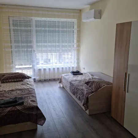 Apartment Модерен И Стилен Апартамент За Гости 
